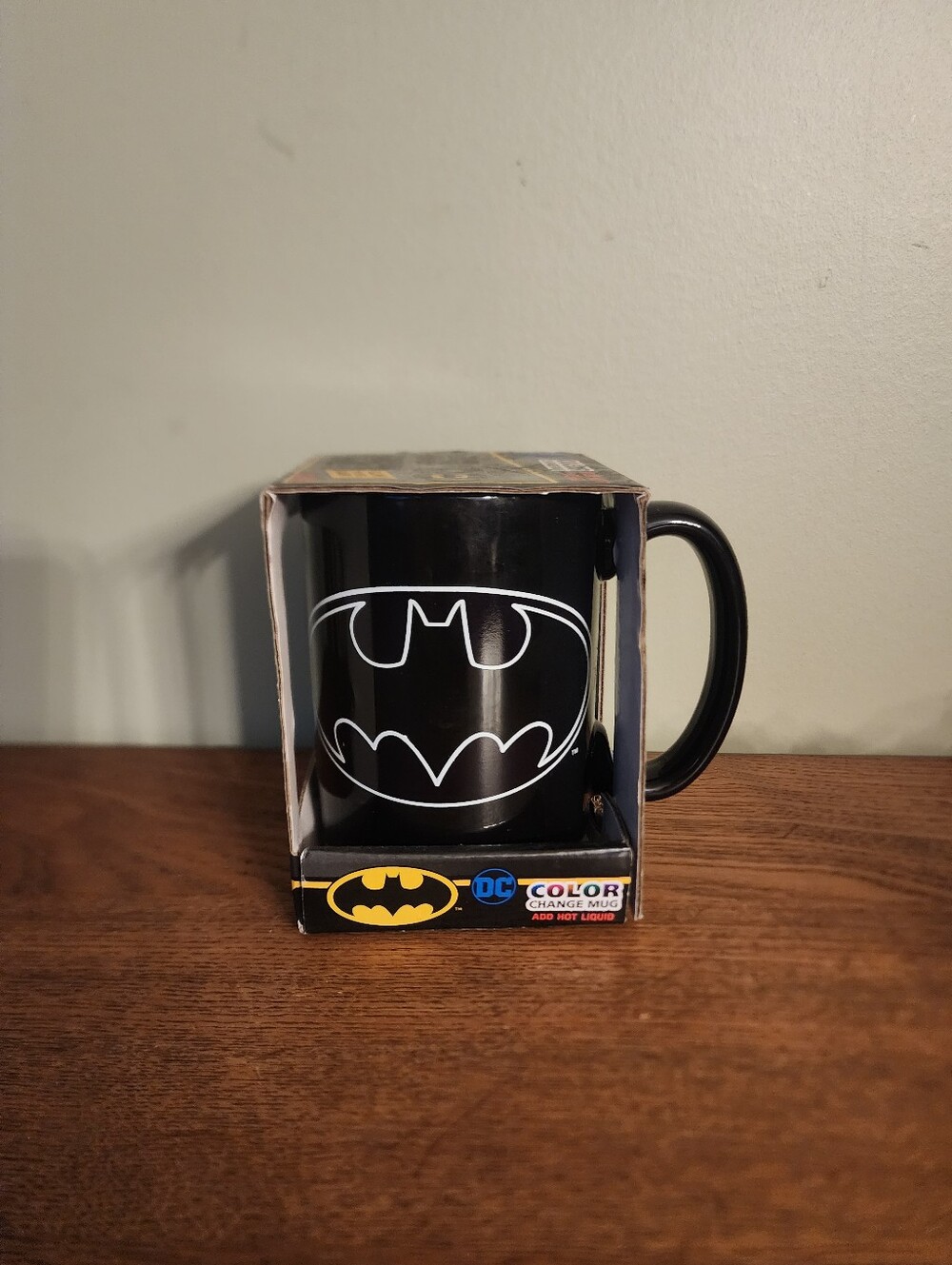 Batman Color Changing Glow In The Dark Mug